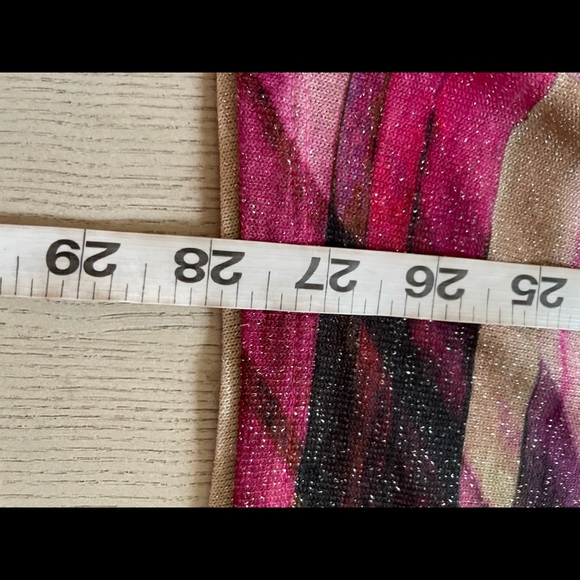 Chico’s, Glitter & Silver Studded with shark bite bottom Tunic is a Sz and 10-12 - Picture 6 of 11